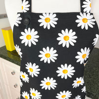 This Gorgeous Daisy Apron is Meant for Even the Messiest Baker