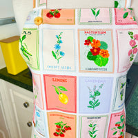 This Pretty Retro Apron has the Loveliest Pattern