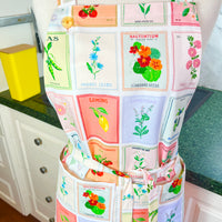 This Pretty Retro Apron has the Loveliest Pattern