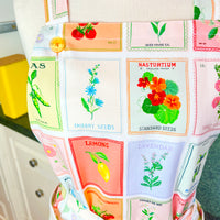 This Pretty Retro Apron has the Loveliest Pattern