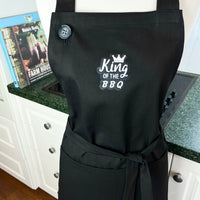 Is Your Dad the King of the BBQ? This Simple Black Apron is the Ideal Gift for Him
