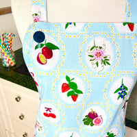 Gorgeous Retro Floral Apron - Ideal for Any Old School Foodie