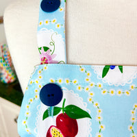 Gorgeous Retro Floral Apron - Ideal for Any Old School Foodie
