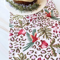 This Boldly Patterned Table Runner is an Ideal Housewarming Gift