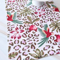 This Boldly Patterned Table Runner is an Ideal Housewarming Gift