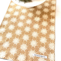 Warm and Sunny, These Two Placemats Bring Beauty to Any Table