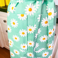 The Prettiest Green Daisy Apron