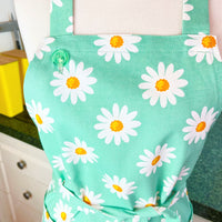 The Prettiest Green Daisy Apron