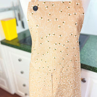 Delicate Patterned Apron for Your Favourite Bee Lover