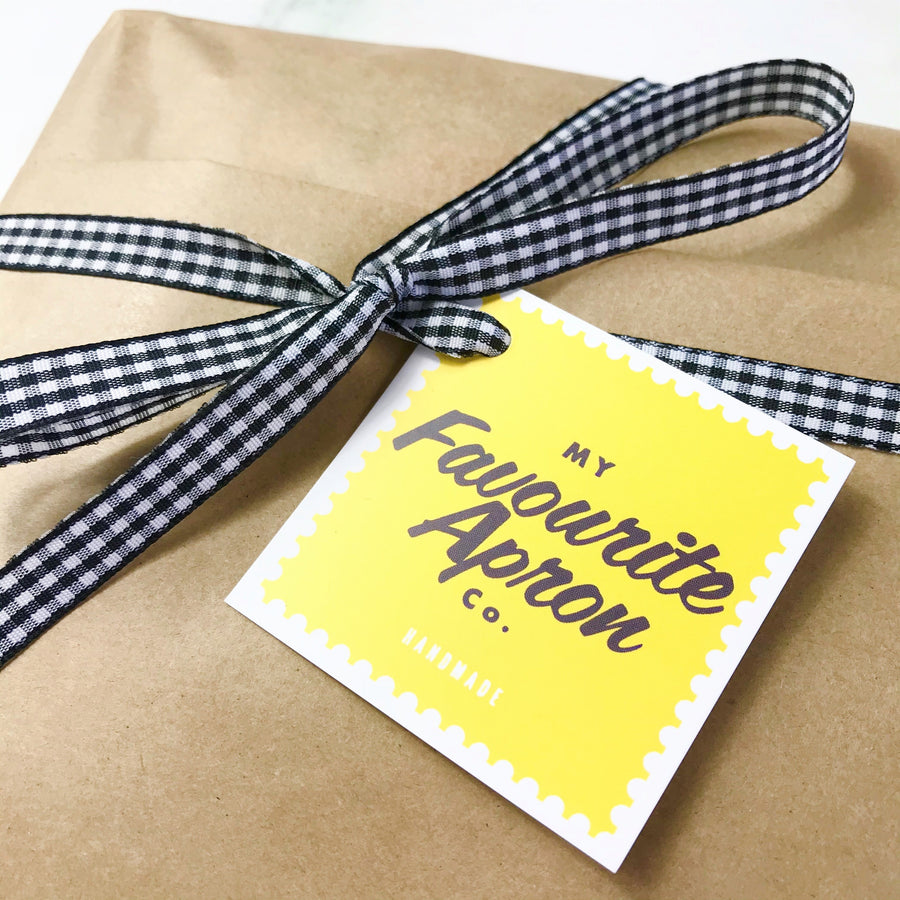 Chickens Cover this Beautiful, Country Style Apron