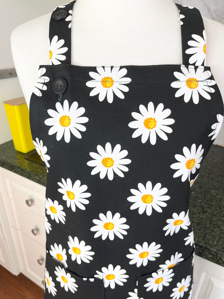 This Gorgeous Daisy Apron is Meant for Your Favourite Messy Baker