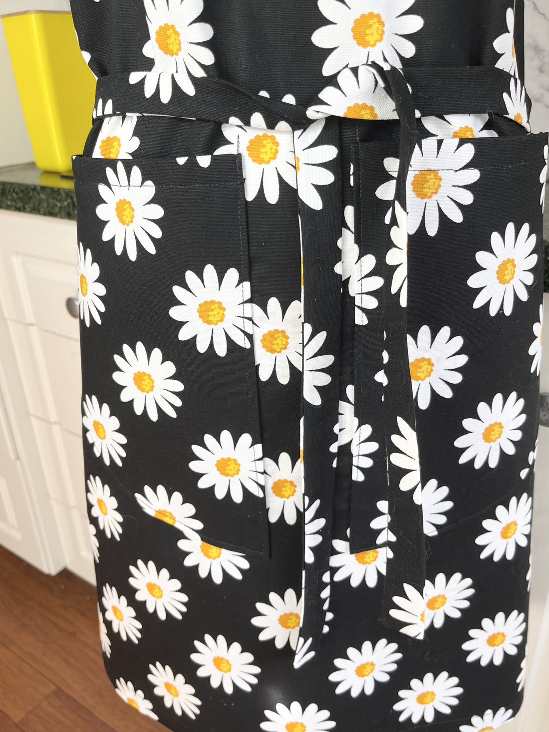 This Gorgeous Daisy Apron is Meant for Your Favourite Messy Baker