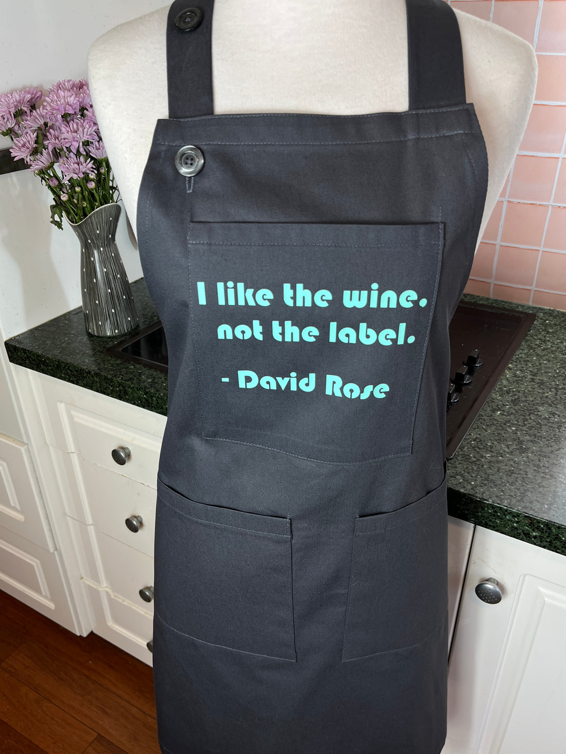 I Like the Wine, Not the Label - a Practical, Fun and Wise Apron