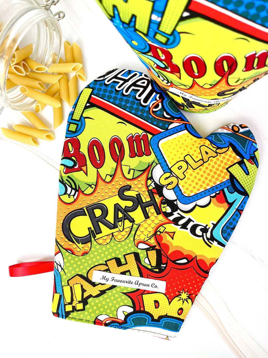 Get Your Hands On These Colourful Cartoon Oven Mitts