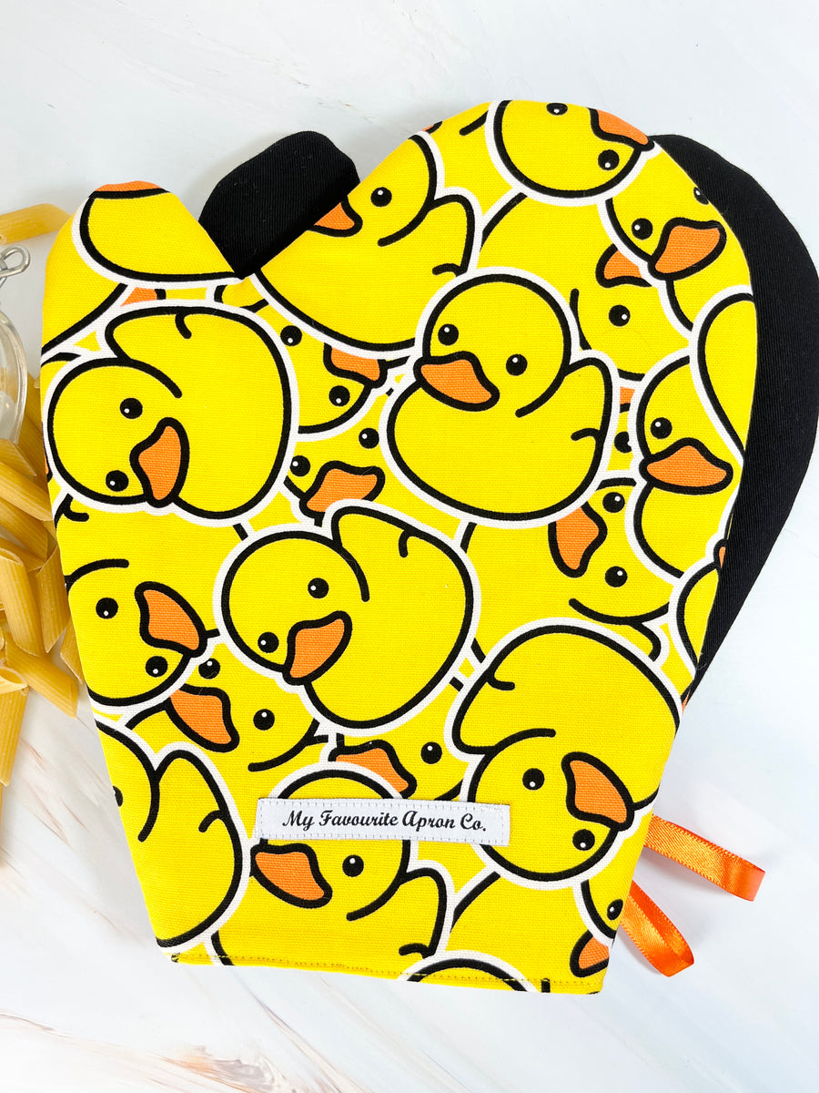 The Most Fun Duck Oven Mitt Set You'll Find