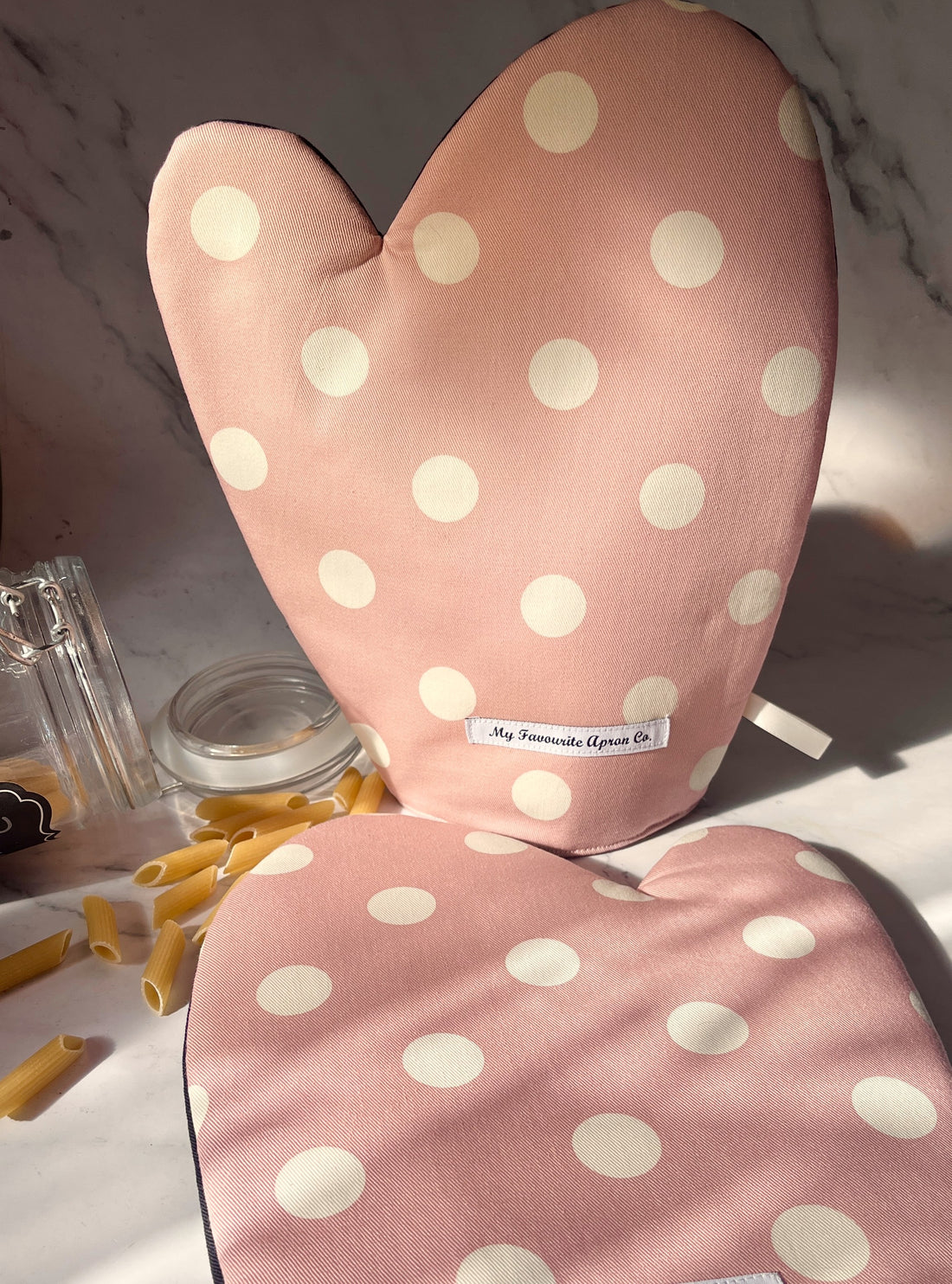 Pink and Cream Polka Dots Make a Gorgeous Oven Mitt Pattern