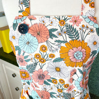 Sensational Retro Summer Floral Apron