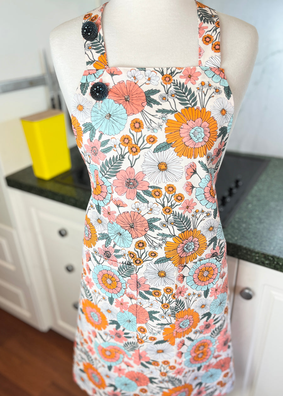 Sensational Retro Summer Floral Apron