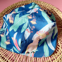 This Cockatoo Bowl Cozy Keeps Your Meal Warm and Your Lap Cool