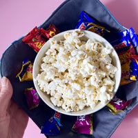 This Cockatoo Bowl Cozy Keeps Your Meal Warm and Your Lap Cool