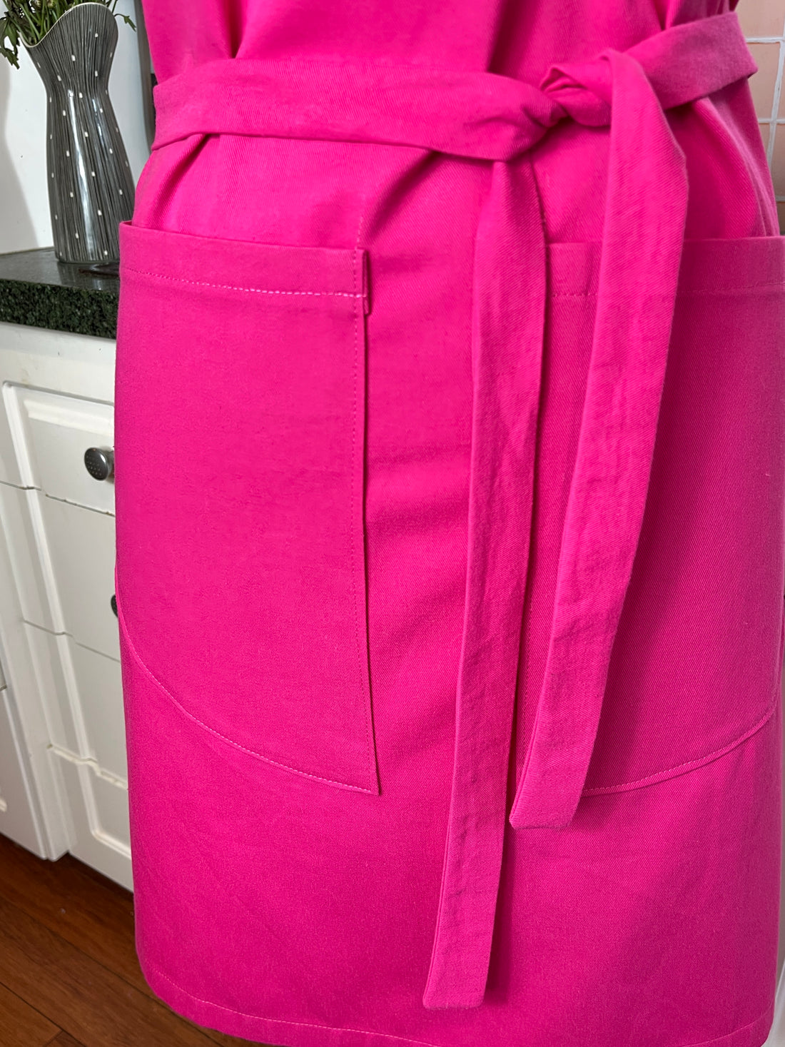 Confidence in a Glass! A Fun and Bold Statement on an Apron. Such a Fab Gift.