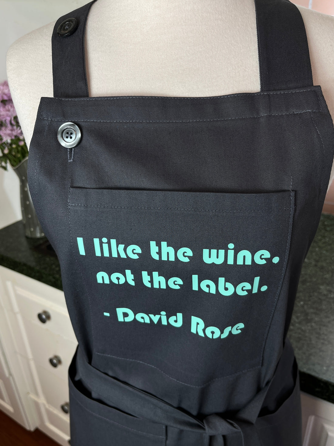 I Like the Wine, Not the Label - a Practical, Fun and Wise Apron