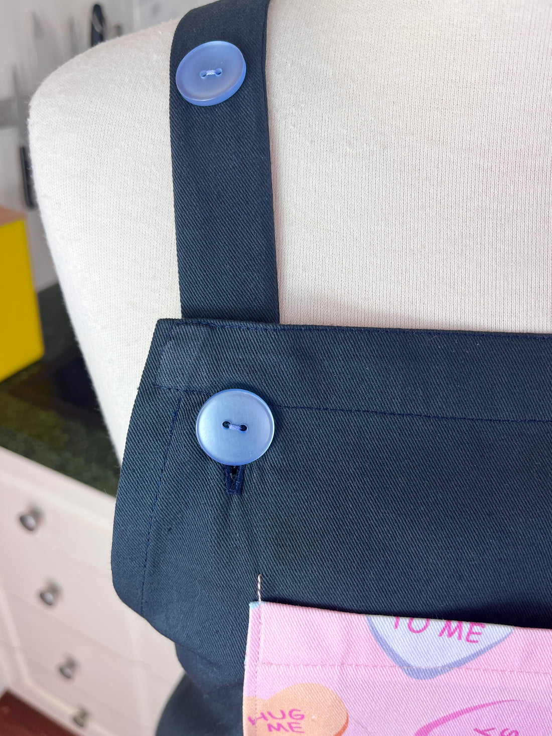 Love Message Pockets Make this Blue Apron a Gorgeous Gem