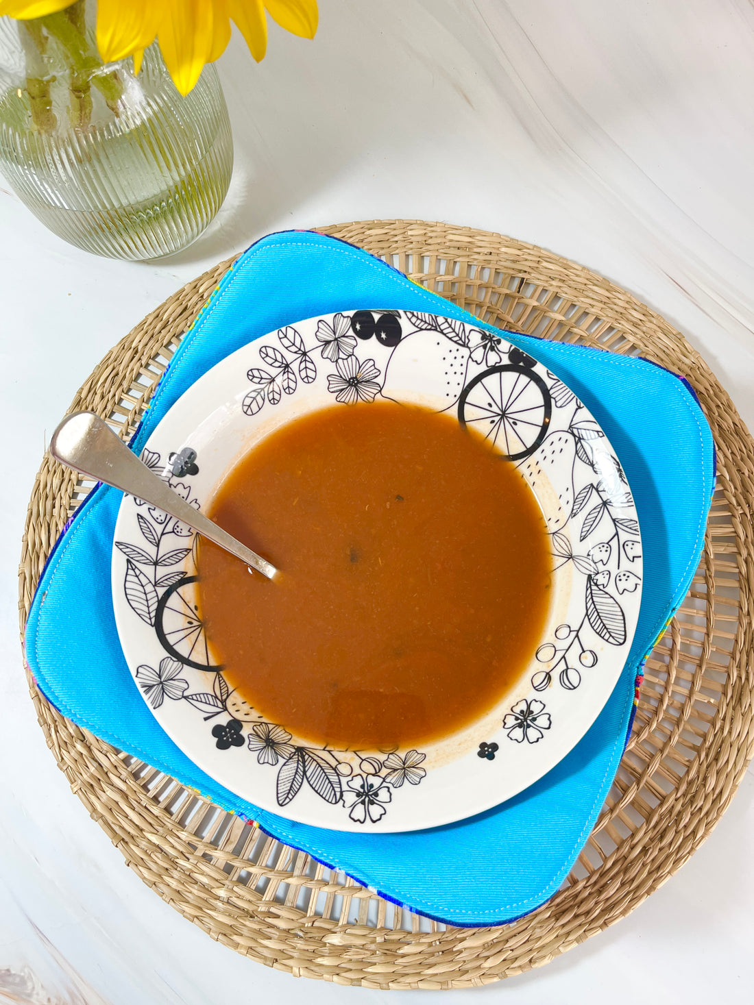 This Vibrant Blue Bowl Cozy Makes Heating Meals Safe and Easy