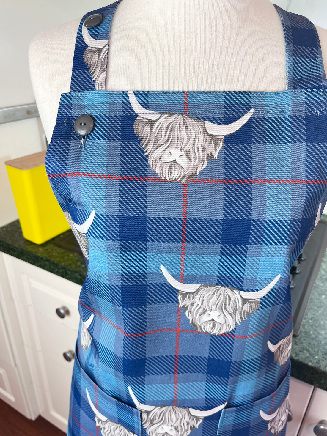 This Handsome Highland Cow Apron is the Perfect Gift