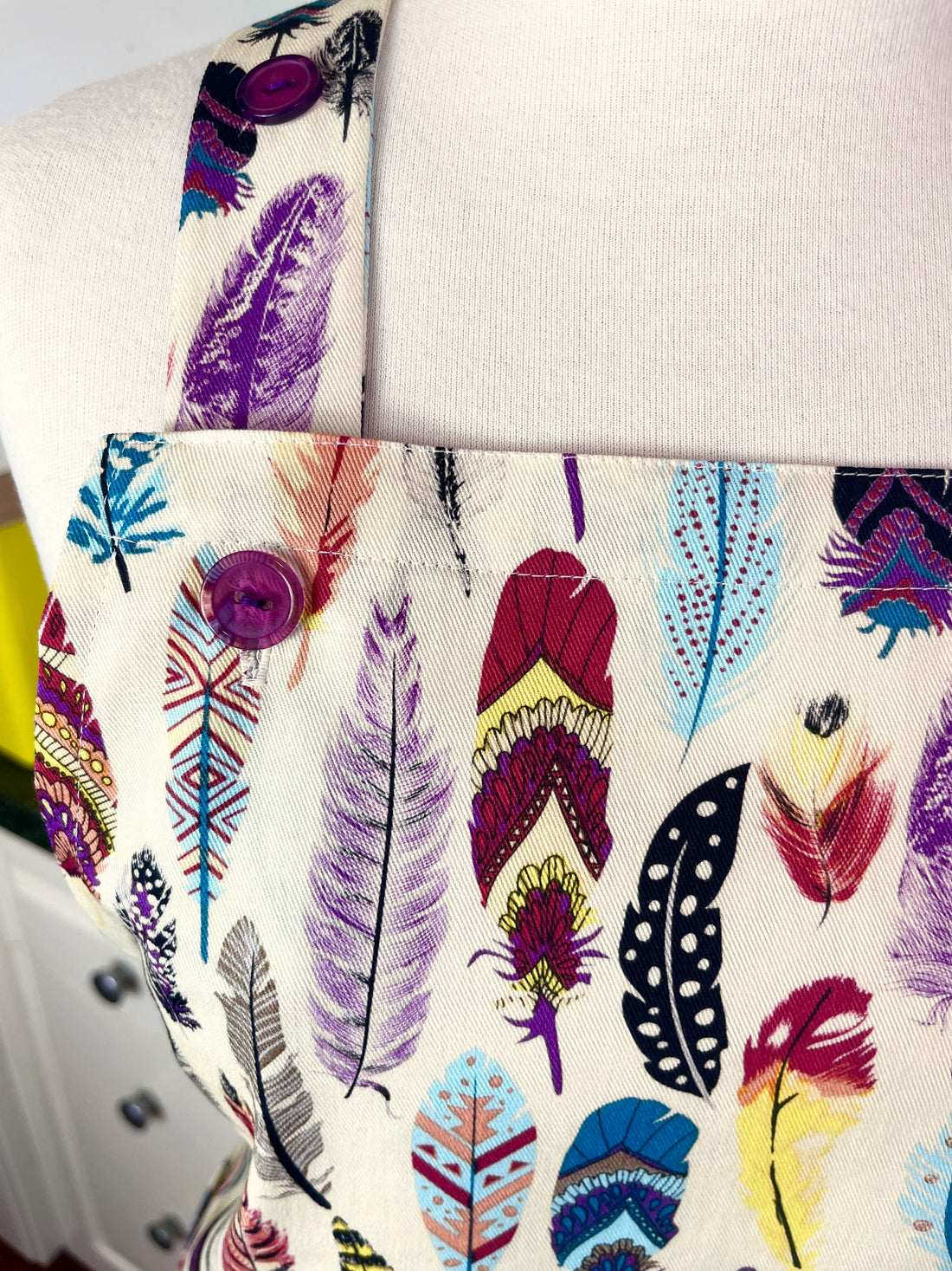 This Adult Sized Apron has a Fabulous Feather Pattern