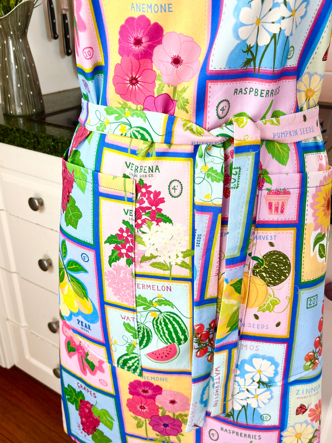 The Ideal Apron for Any Colour-Loving Foodie or Gardener
