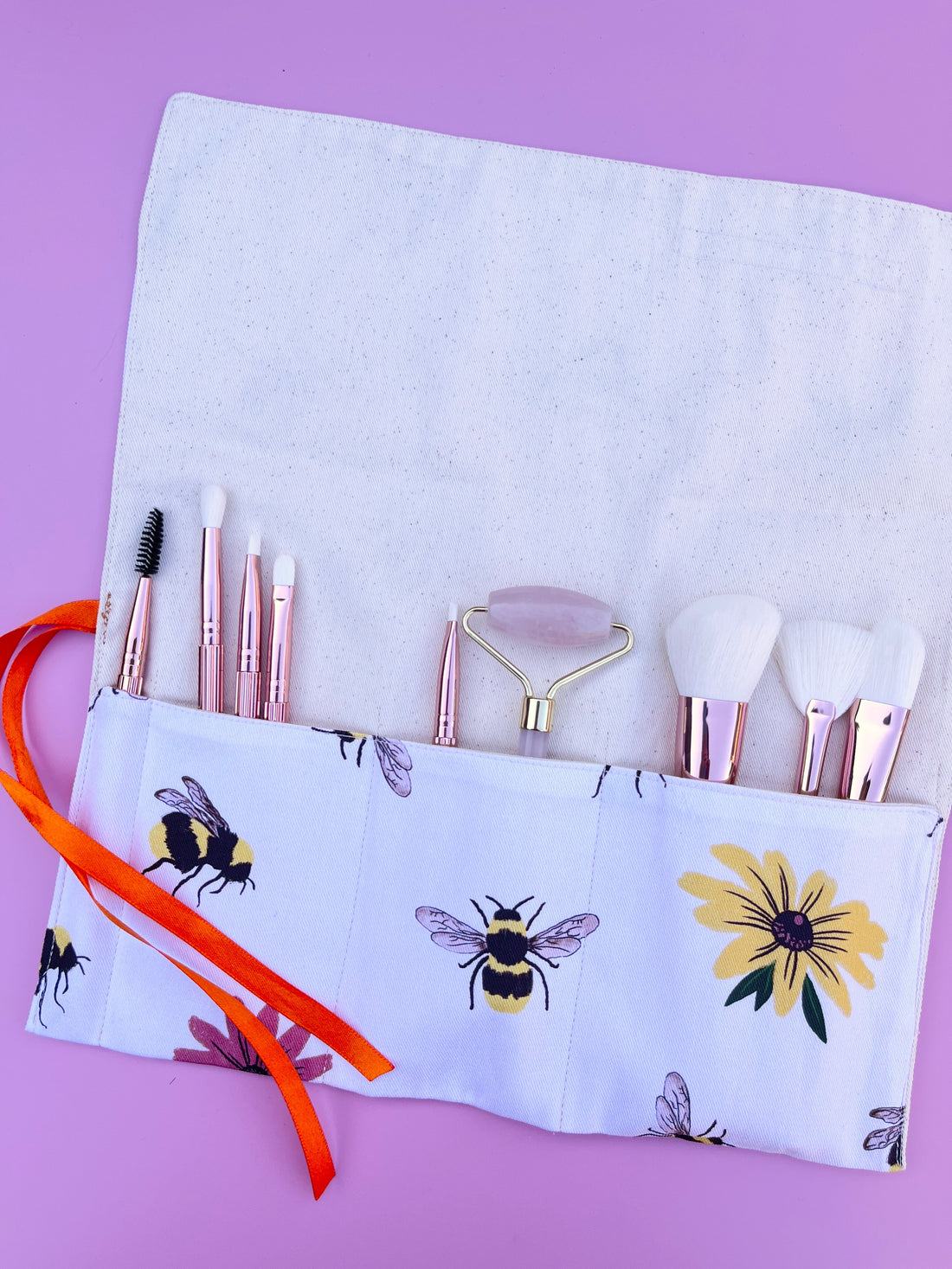 Super Handy Fabric Roll - Ideal for Cutlery, Make-Up Brushes, Anything!