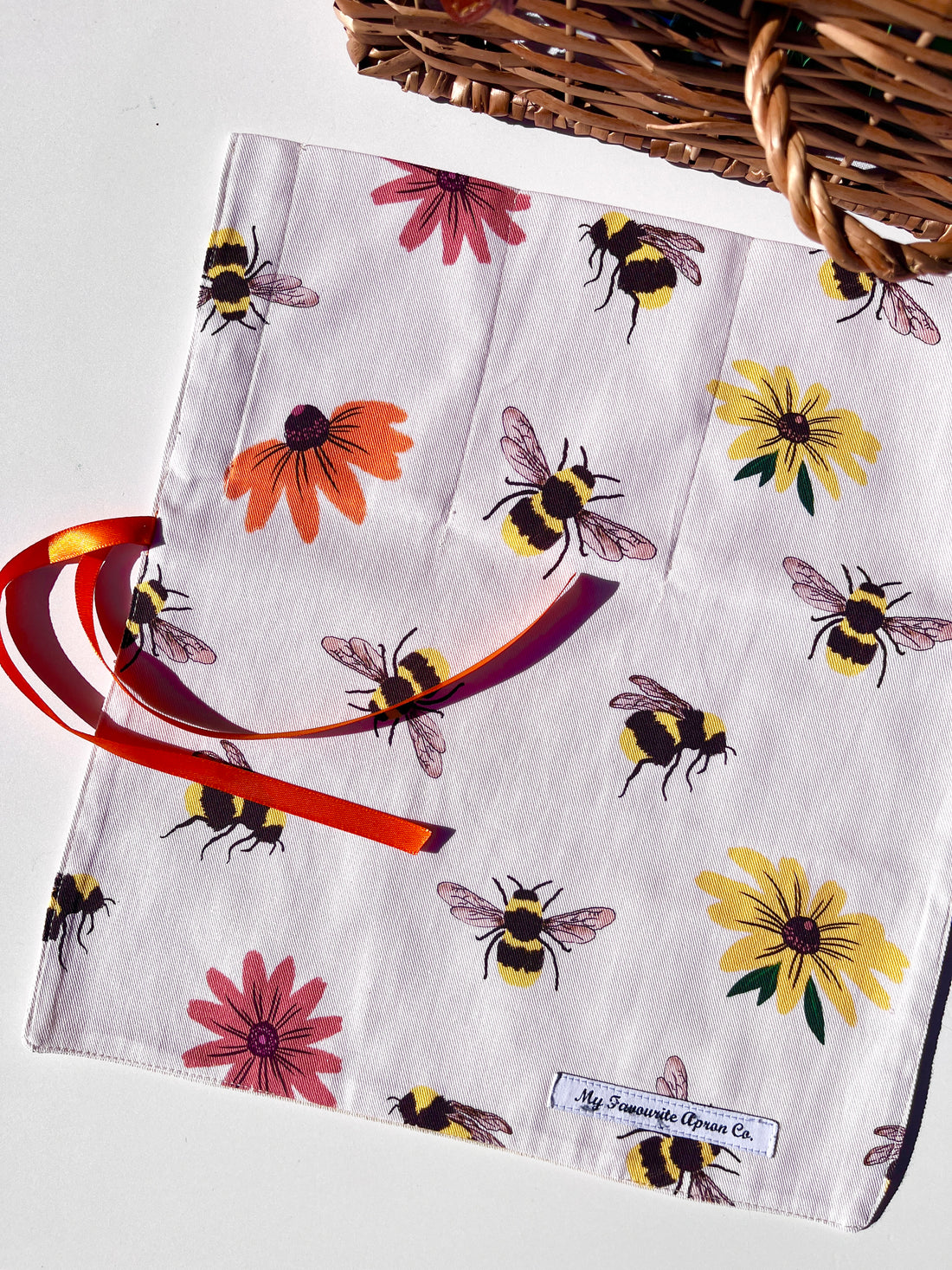 Super Handy Fabric Roll - Ideal for Cutlery, Make-Up Brushes, Anything!