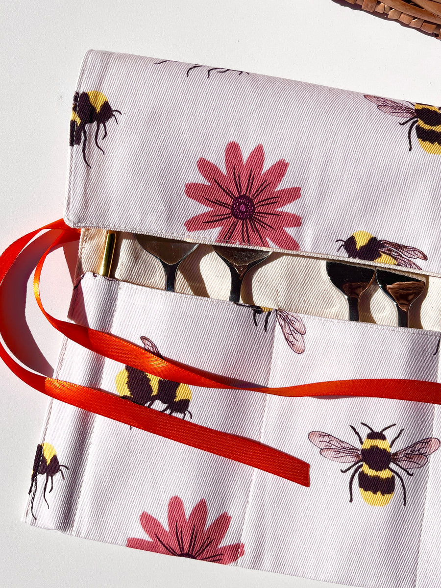 Super Handy Fabric Roll - Ideal for Cutlery, Make-Up Brushes, Anything!
