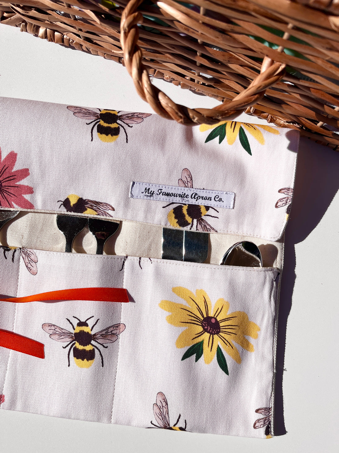 Super Handy Fabric Roll - Ideal for Cutlery, Make-Up Brushes, Anything!