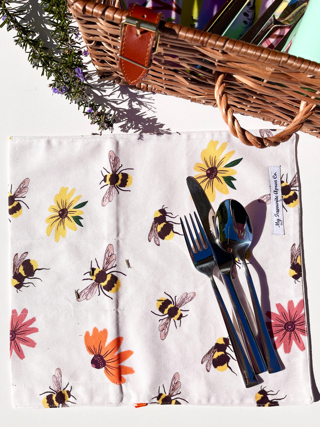 Super Handy Fabric Roll - Ideal for Cutlery, Make-Up Brushes, Anything!