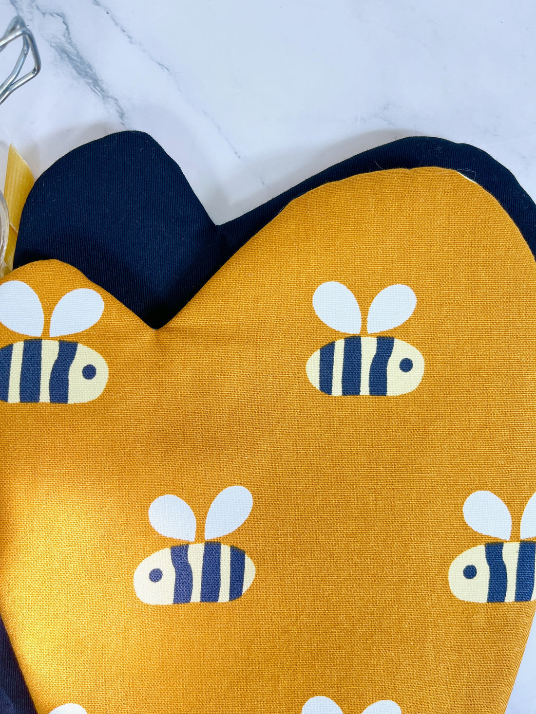 Big, Bold Bees Make a Beautiful Set of Two Oven Mitts