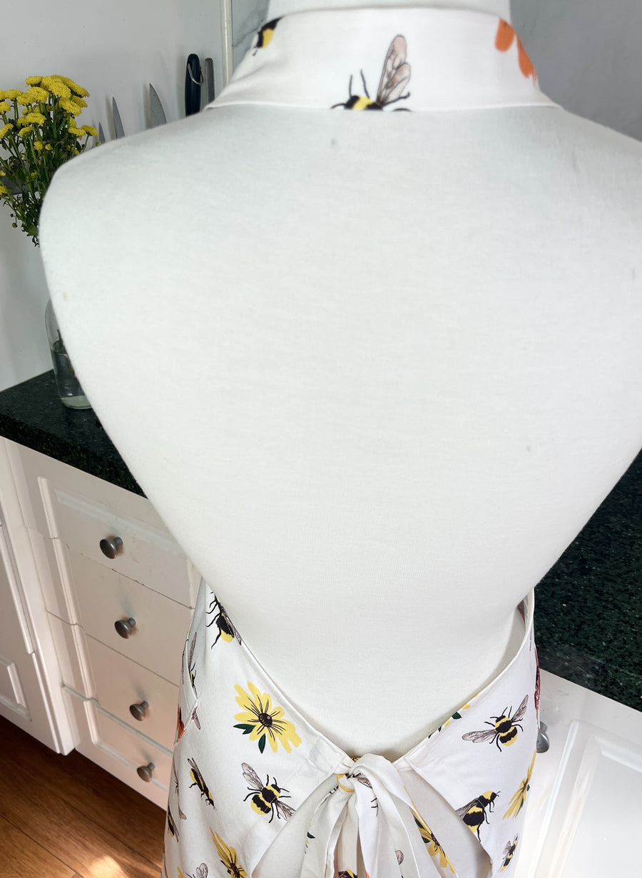 Big Bees and Flowers Make this Apron Especially Beautiful