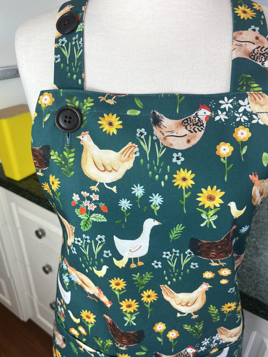 Chickens Cover this Beautiful, Country Style Apron