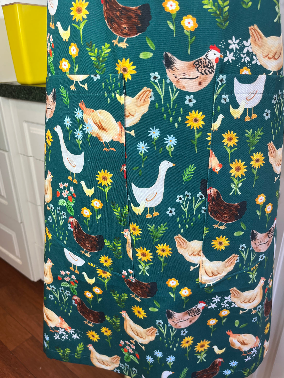 Chickens Cover this Beautiful, Country Style Apron