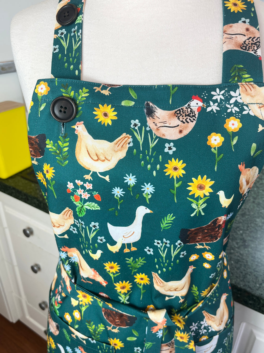Chickens Cover this Beautiful, Country Style Apron