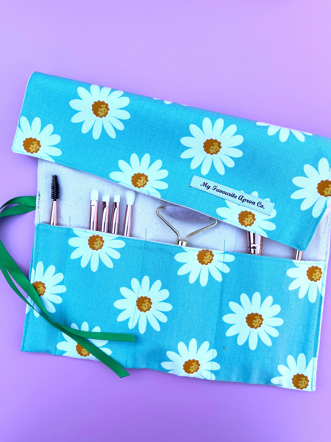 Green Daisy Cutlery, Make-Up or Craft Roll