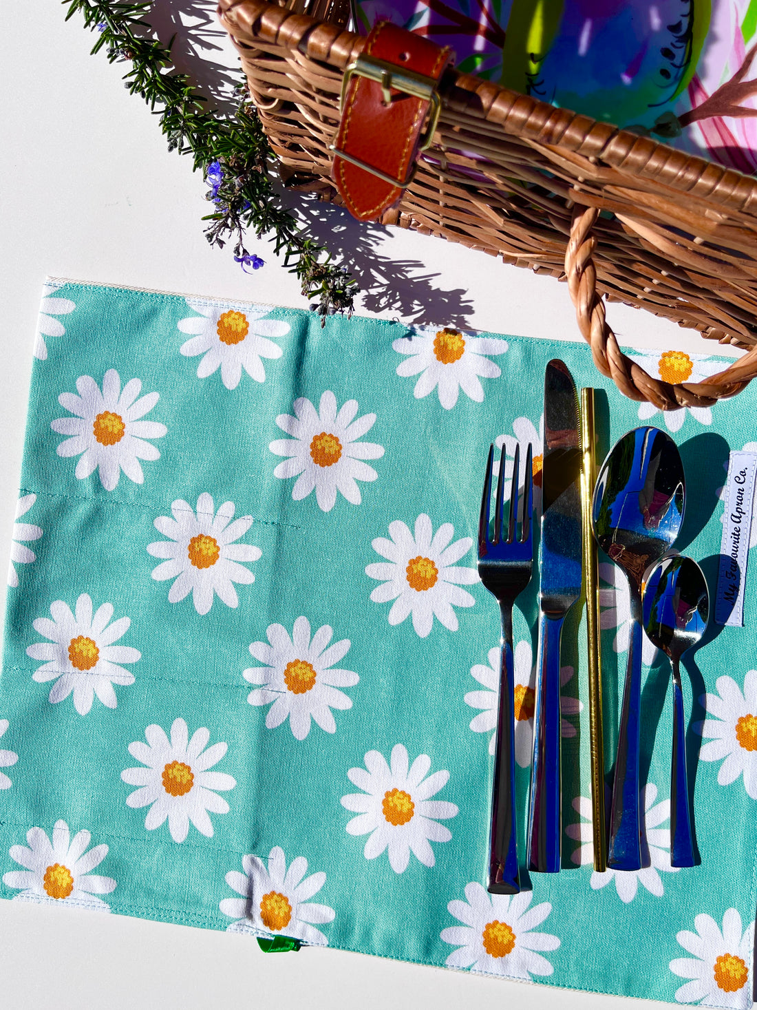 Green Daisy Cutlery, Make-Up or Craft Roll