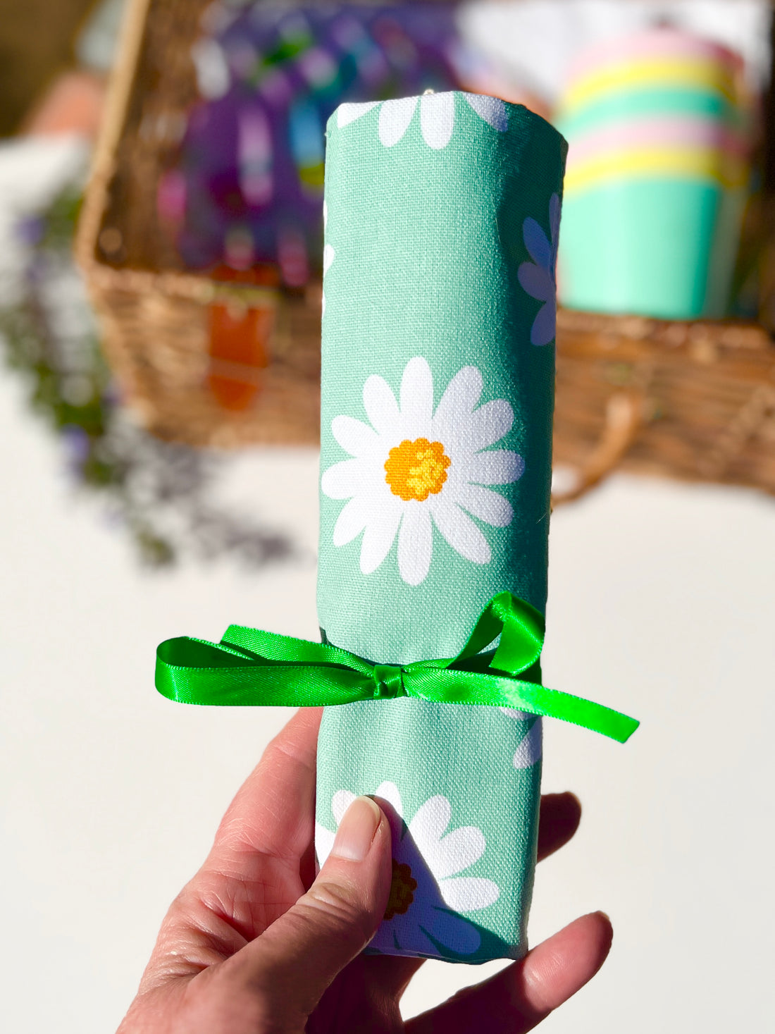 Green Daisy Cutlery, Make-Up or Craft Roll