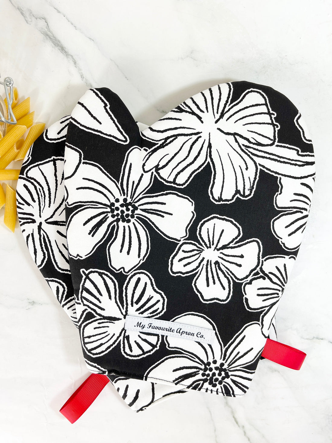 Bring a Touch of Hawaii into Your Kitchen with these Gorgeous Oven Mitts