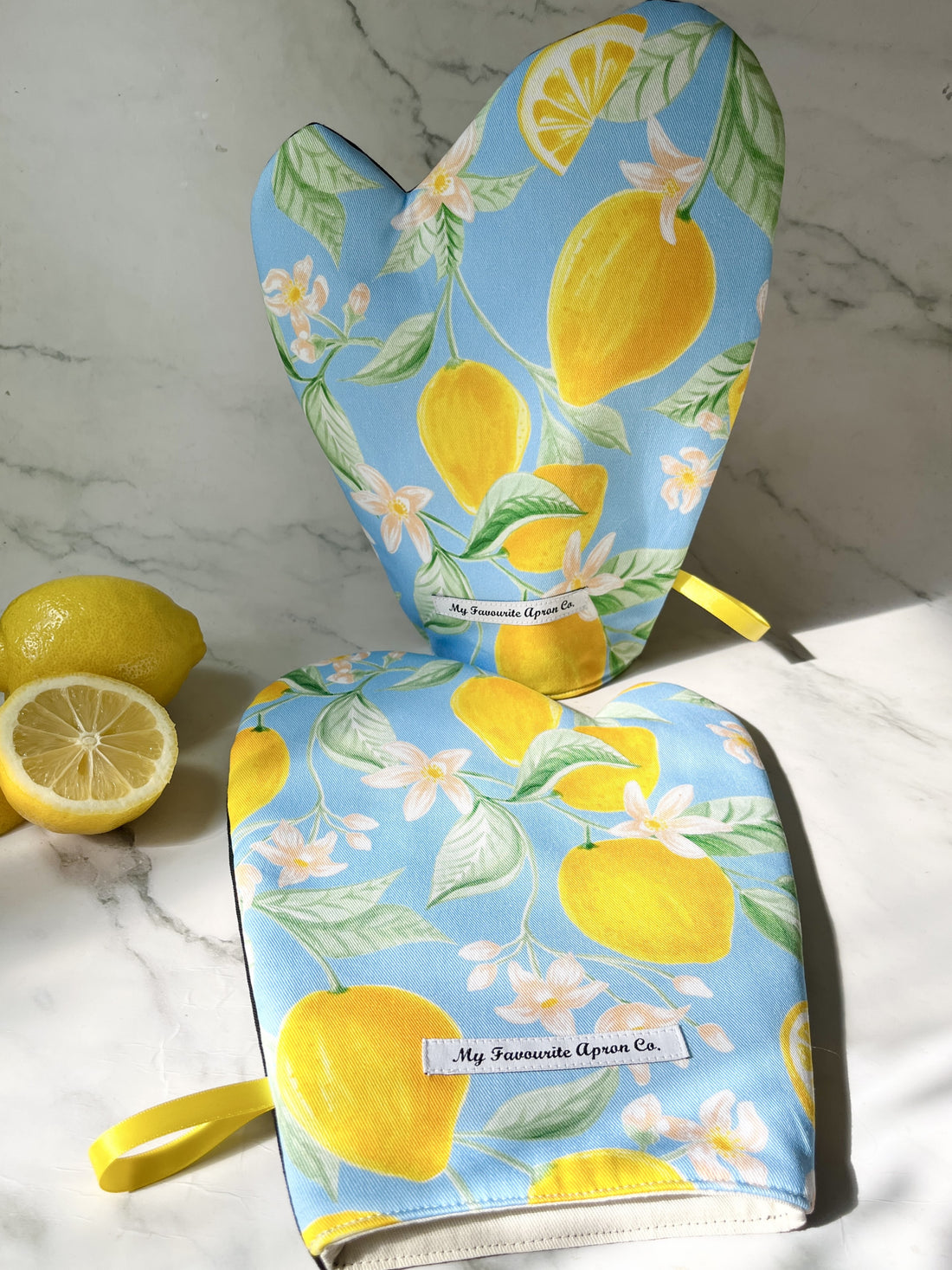 Luscious Lemon Oven Mitts Make the Perfect Foodie Gift