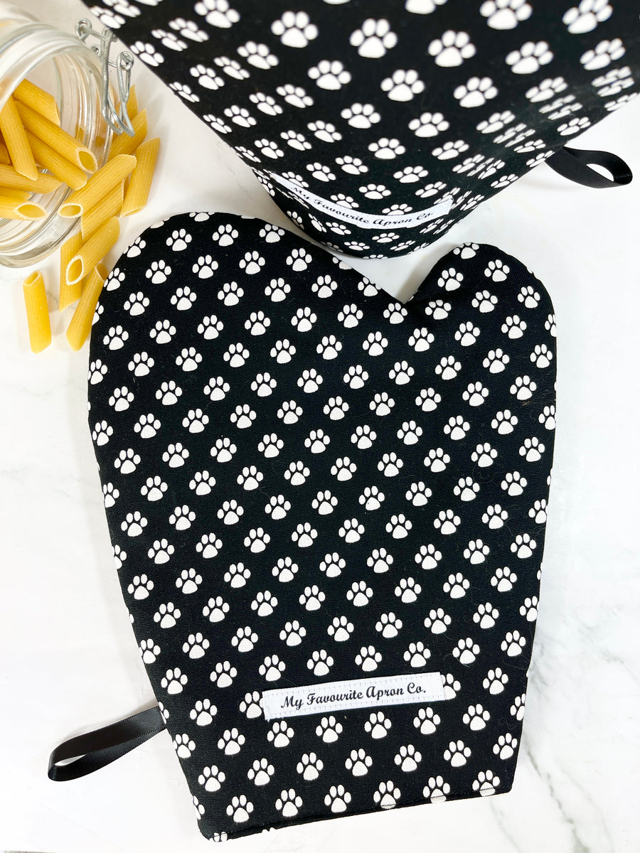 Perfectly Practical Paw Patterned Oven Mitts