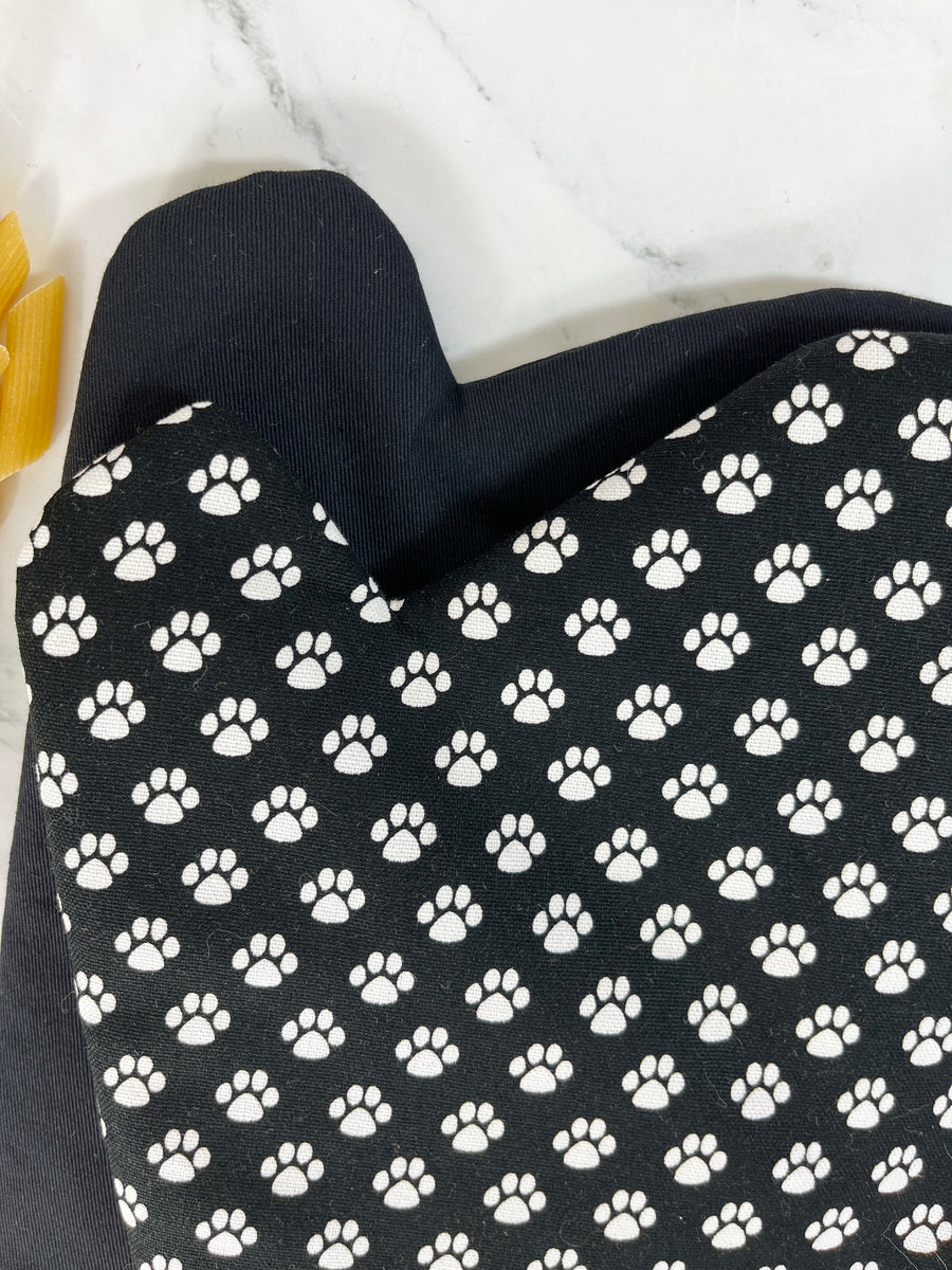 Perfectly Practical Paw Patterned Oven Mitts