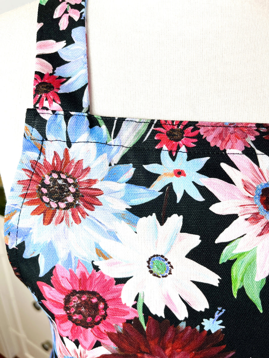 Gorgeous Floral Print Apron which is Ideal for a Teenager or Petite Adult