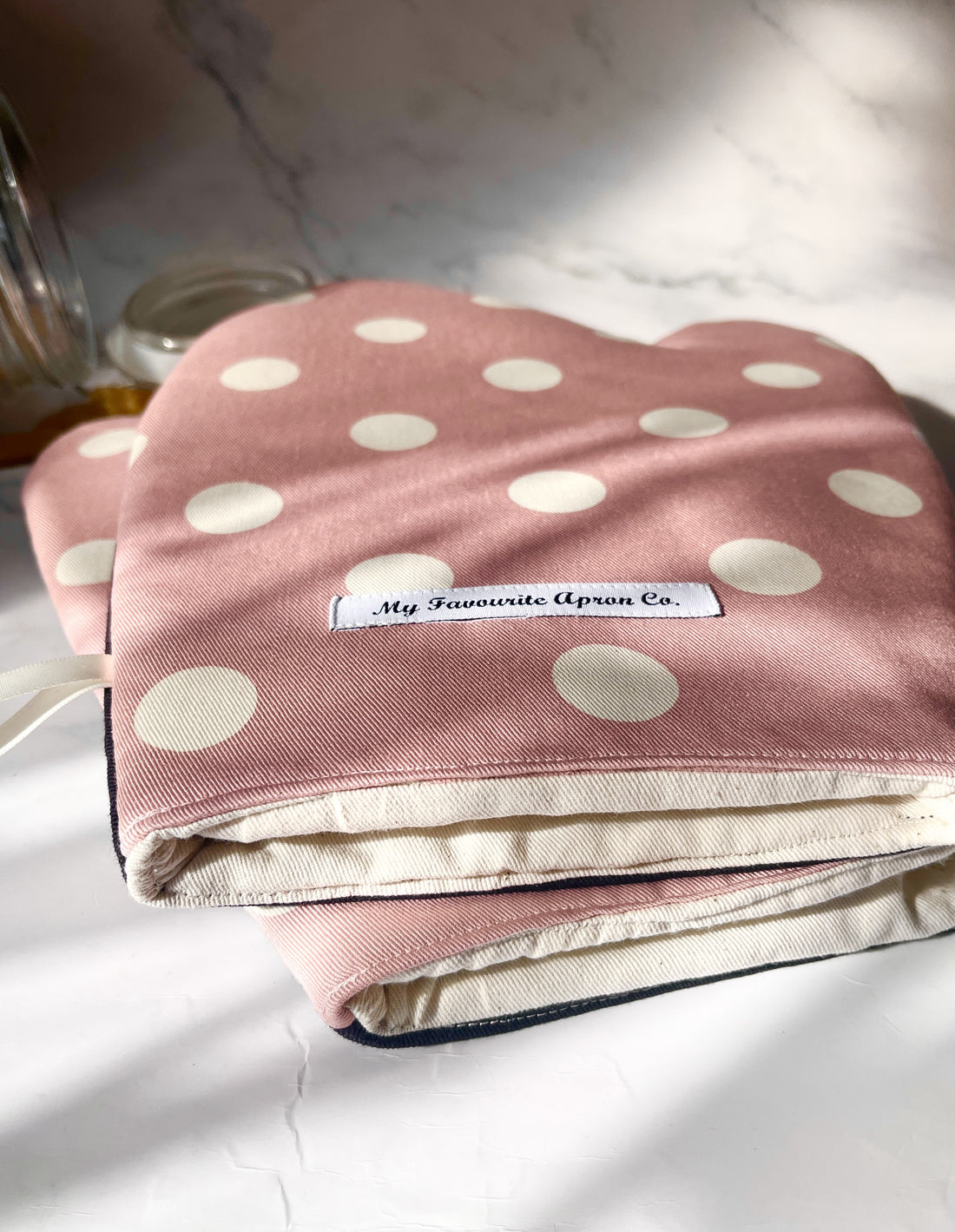 Pink and Cream Polka Dots Make a Gorgeous Oven Mitt Pattern